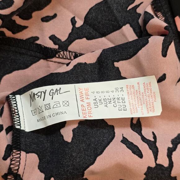 NWT Nasty Gal Abstract Print Blouse Pink boxy crop style loose fitted women Sz 4 - Picture 11 of 11